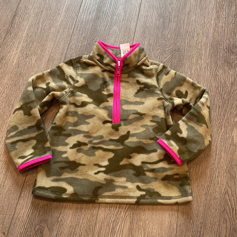 🆕 baby GAP fleece camo hot pink pullover Size 4T L10 - Picture 2 of 5